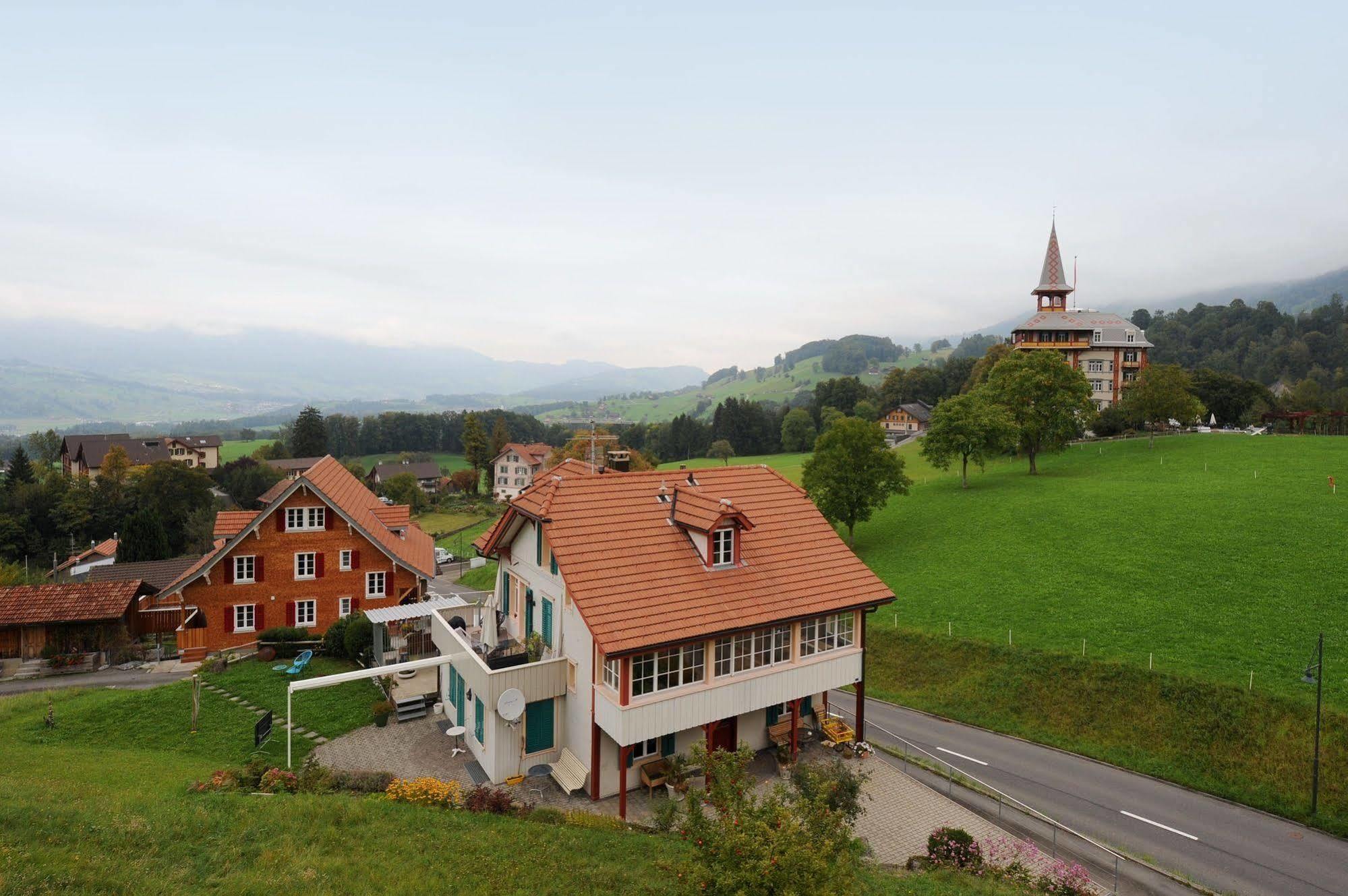 Gasthaus Paxmontana Закселн Екстериор снимка